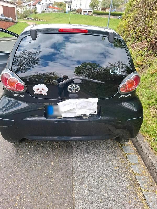 Gebraucht Toyota Aygo Edition 68 PS (50 kW) 2011 Schwarz Kleinwagen
