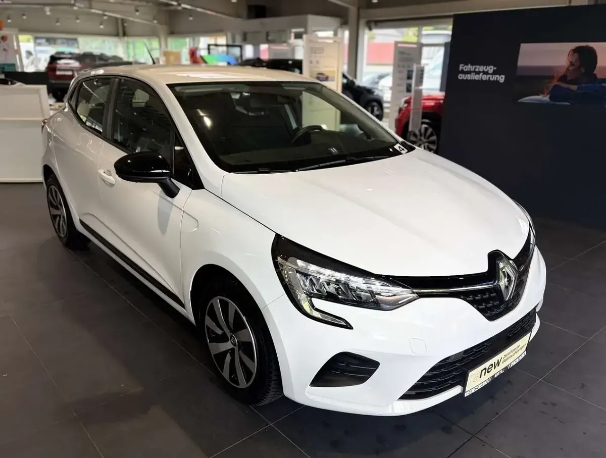 Gebraucht Renault Clio V Equilibre 67 PS (49 kW) 2023 Weiß Limousine