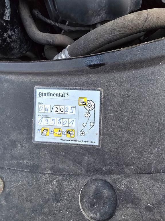 Second-hand VW Passat 105 CP (77 kW) 2012 Negru Break