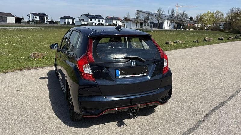 Gebraucht Honda Jazz Dynamic 131 PS (96 kW) 2019 Blau Kleinwagen