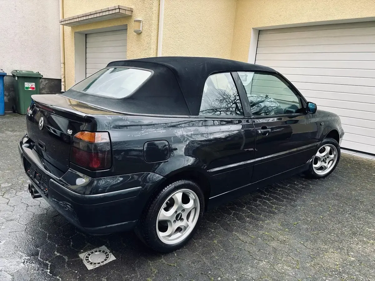 Gebraucht VW Golf 101 PS (74 kW) 1999 Schwarz Cabrio