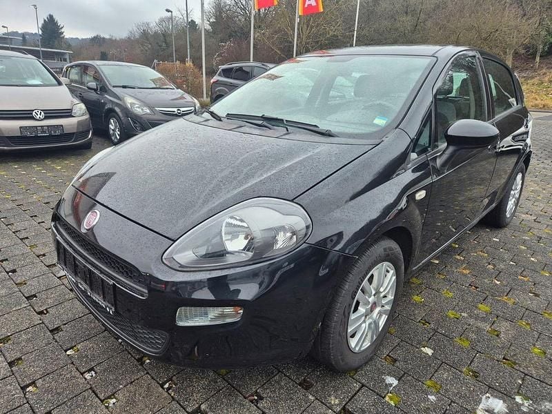 Schwarz Gebraucht 2012 Fiat Punto More Limousine | 1.590 € (Guter Preis) - Bild 1/4