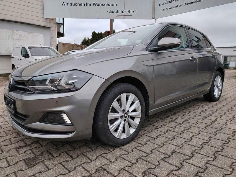 Grau Gebraucht 2021 VW Polo Highline Limousine | 11.450 € (Superpreis) - Bild 1/4