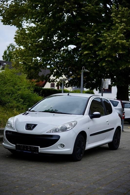 Gebraucht 2009 Peugeot 206 Kleinwagen | 2.200 € (Fairer Preis) - Bild 1/4