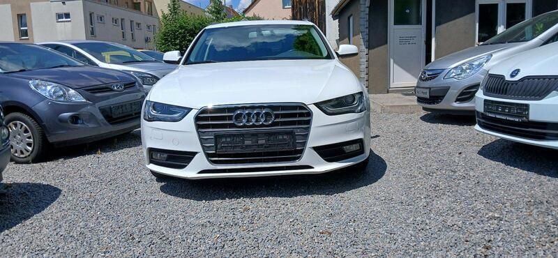 Weiß Gebraucht 2013 Audi A4 Kombi | 9.950 € (Fairer Preis) - Bild 1/4
