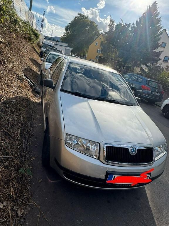 Silber Gebraucht 2004 Skoda Fabia Limousine | 1.400 € (Fairer Preis) - Bild 1/4