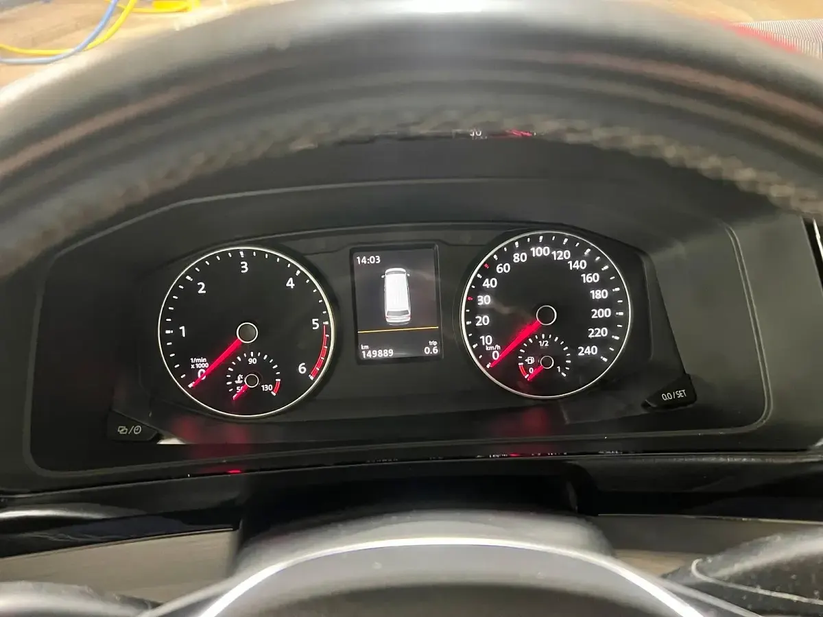 Gebraucht VW Multivan Edition 205 PS (150 kW) 2017 Weiß Van / Kleinbus