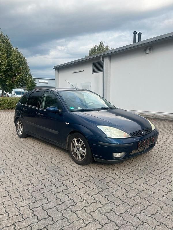 Blau Gebraucht 2004 Ford Focus Limousine | 600 € (Fairer Preis) - Bild 1/4