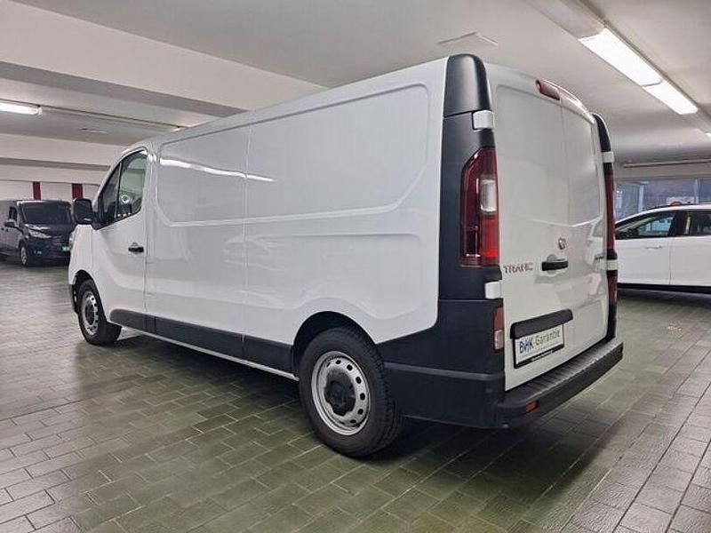 Gebraucht Renault Trafic 110 PS (80 kW) 2022 Weiß Van / Kleinbus