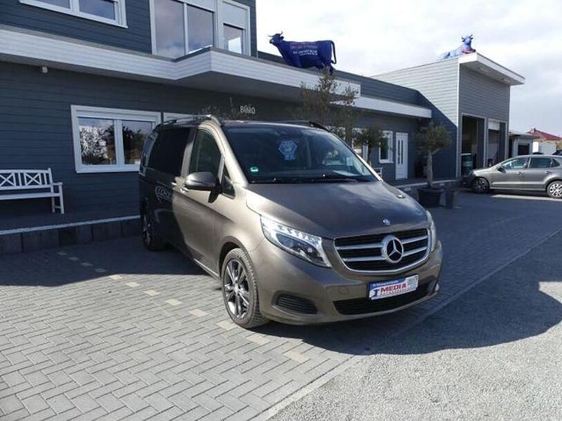 Gebraucht Mercedes V250 190 PS (139 kW) 2017 Grau Van / Kleinbus