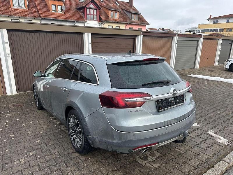 Gebraucht Opel Insignia Country Tourer 163 PS (119 kW) 2013 Grau Kombi