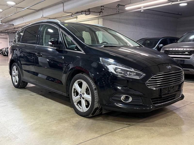 Gebraucht Ford S-MAX Titanium 150 PS (110 kW) 2016 Schwarz Van / Kleinbus