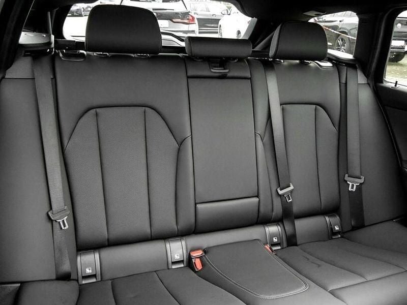 Gebraucht BMW 320 M Sport 184 PS (135 kW) 2025 Schwarz Kombi