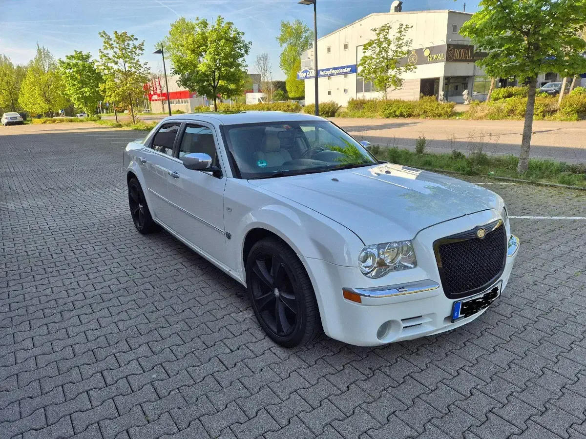 Usado Chrysler 300C 218 CV (160 kW) 2007 Blanco Berlina