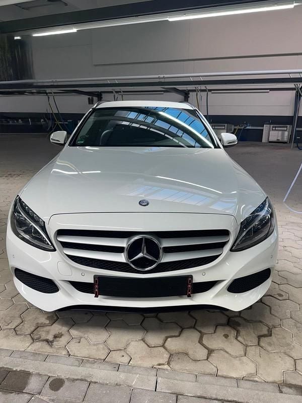 Weiß Gebraucht 2016 Mercedes C200 Kombi | 9.000 € (Superpreis) - Bild 1/4