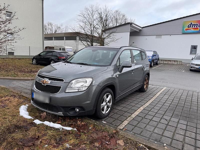 Gebraucht Chevrolet Orlando 130 PS (95 kW) 2012 Grau Van / Kleinbus