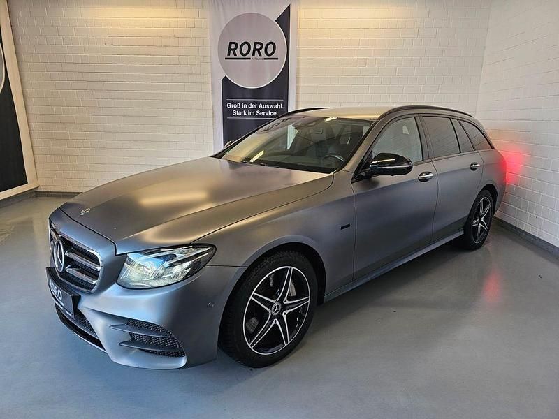 Gebraucht Mercedes E300 AMG line Plus 306 PS (225 kW) 2020 Grau Kombi