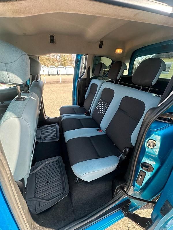 Gebraucht Citroën Berlingo 92 PS (67 kW) 2014 Blau Van / Kleinbus