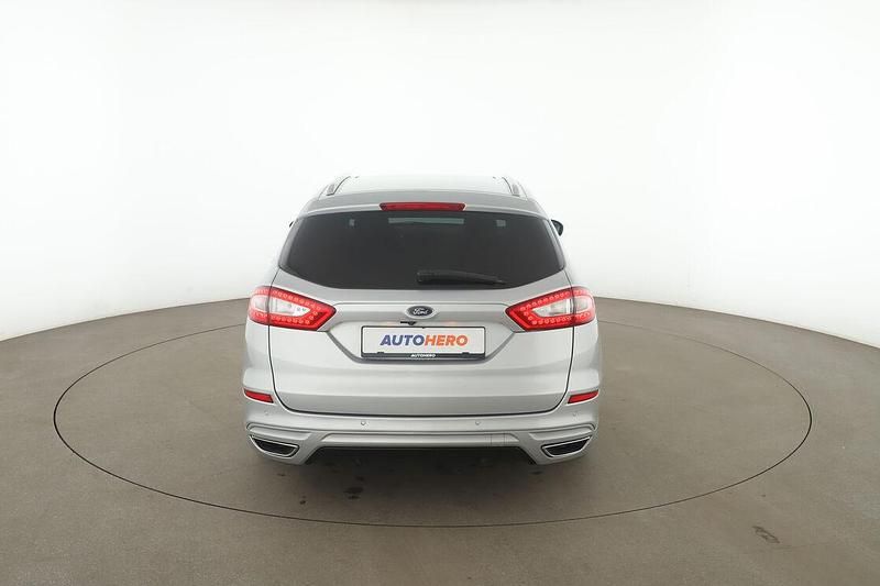Gebraucht Ford Mondeo Titanium 211 PS (155 kW) 2016 Grau Kombi