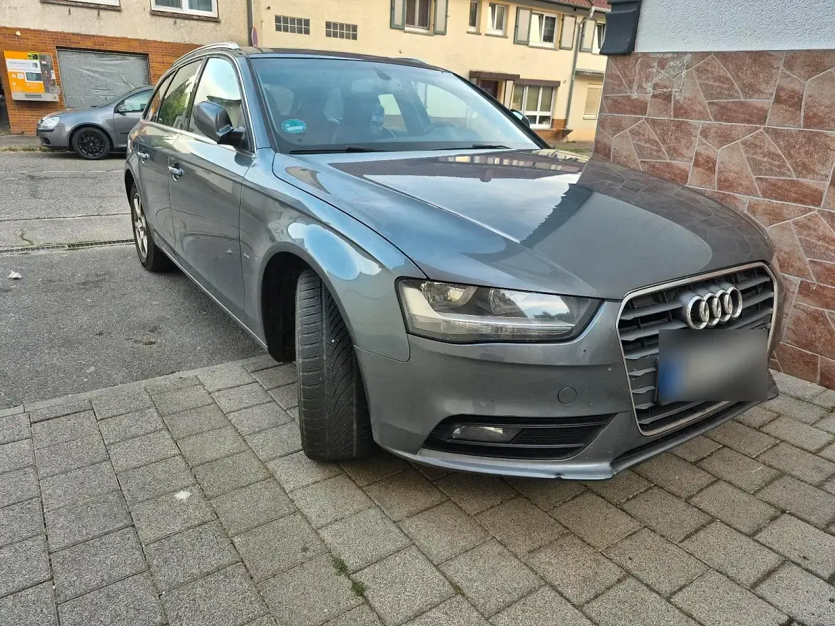 Gebraucht Audi A4 150 PS (110 kW) 2013 Silber Kombi