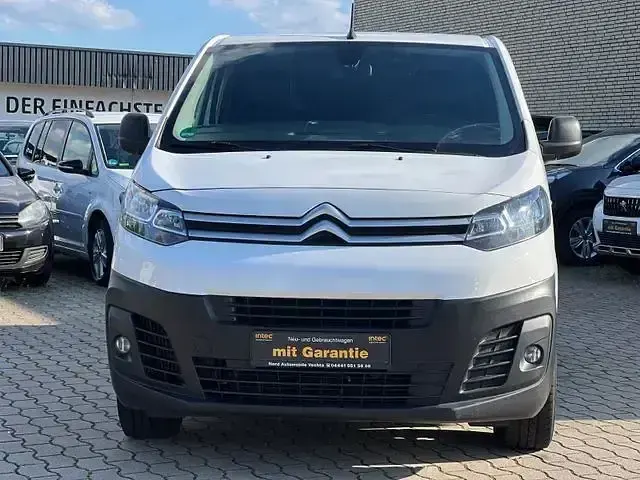 Gebraucht Citroën Jumpy 122 PS (89 kW) 2020 Weiß Van / Kleinbus