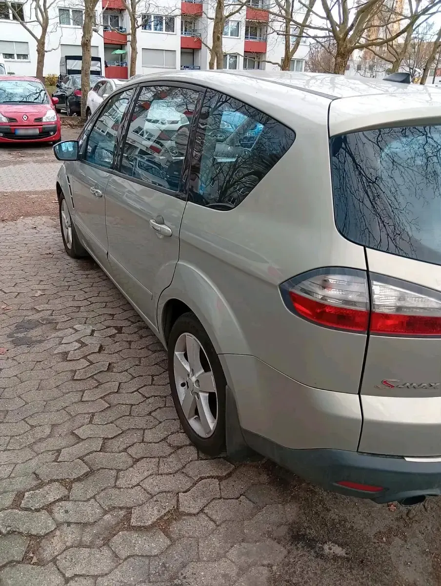 Gebraucht Ford S-MAX S 175 PS (128 kW) 2009 Grau Van / Kleinbus