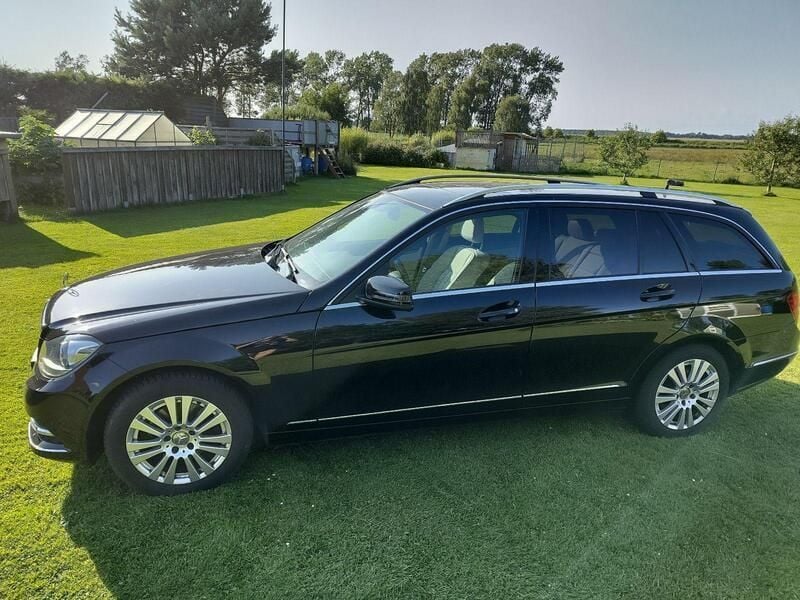 Schwarz Gebraucht 2013 Mercedes C200 Kombi | 10.000 € (Superpreis) - Bild 1/4