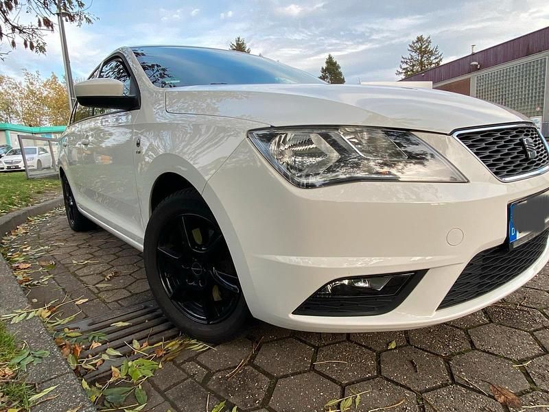 Gebraucht Seat Toledo 105 PS (77 kW) 2013 Weiß Kleinwagen
