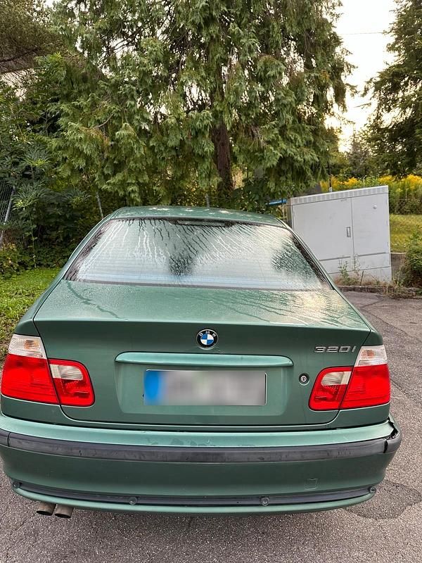 Używany BMW 320 150 KM (110 kW) 1999 Zielony Sedan/Limuzyna