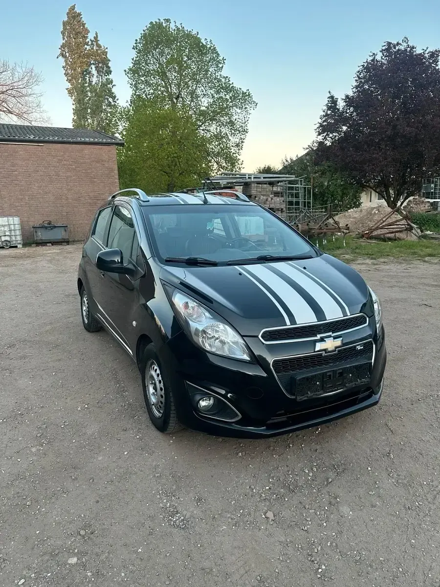 Używany Chevrolet Spark LS 80 KM (58 kW) 2012 Czarny Hatchback