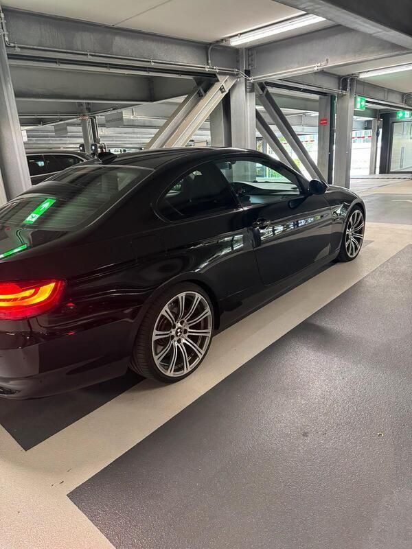 Schwarz Gebraucht 2007 BMW 325 Coupé | 7.200 € (Fairer Preis) - Bild 1/4