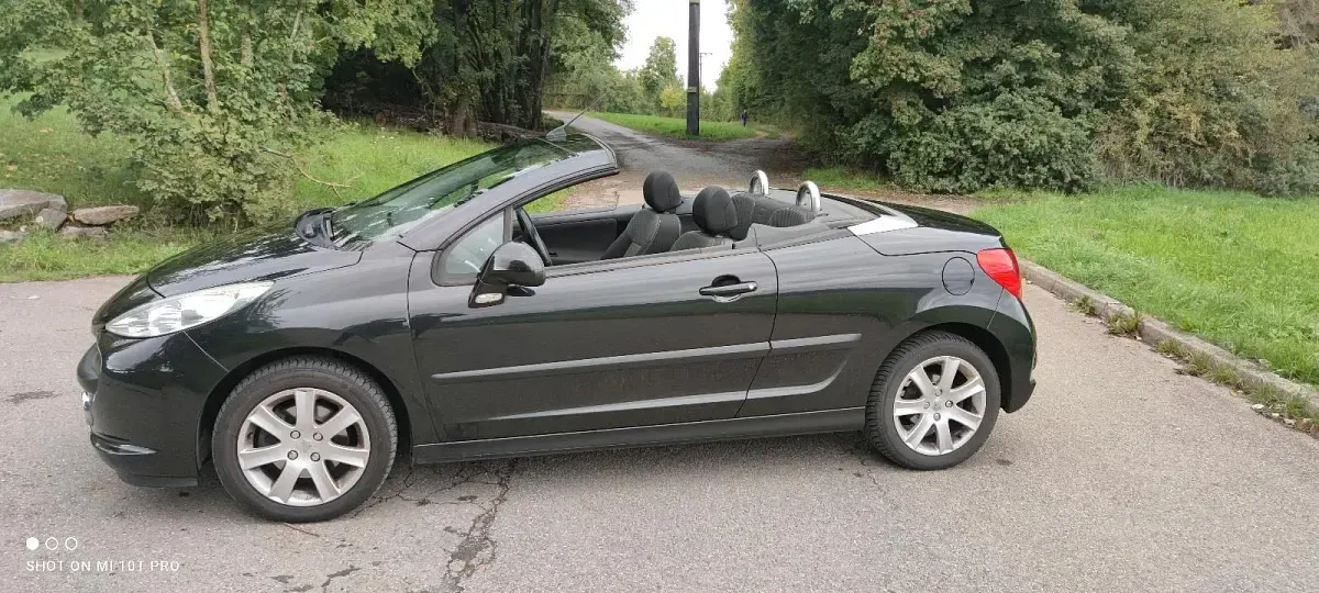 Gebraucht Peugeot 207 CC 120 PS (88 kW) 2008 Schwarz Cabrio