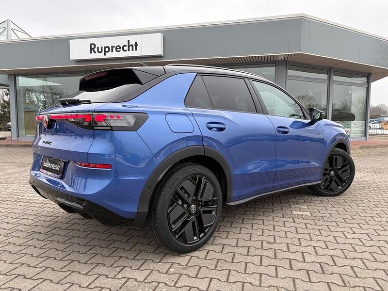 Usata VW T-Roc R-line 150 CV (110 kW) 2026 Blu SUV