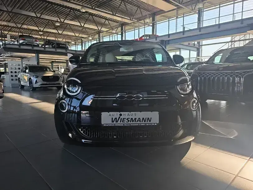 Gebraucht Fiat 500e La Prima 86 kW (118 PS) 2022 Schwarz Cabrio