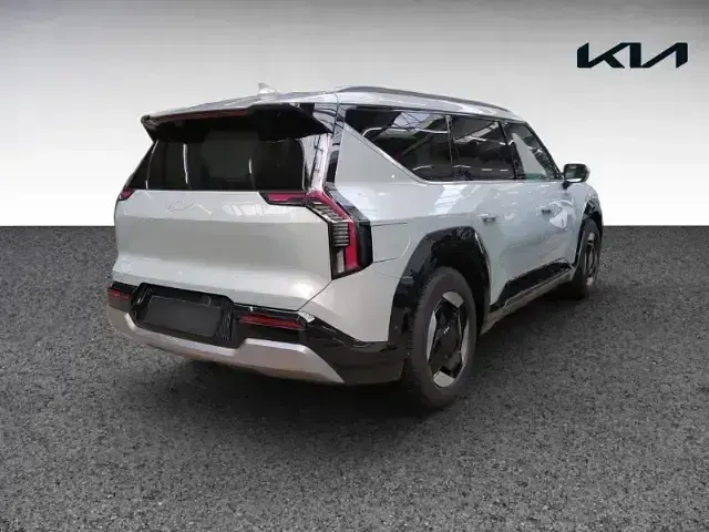Gebraucht Kia EV9 283 kW (385 PS) 2025 Silber SUV