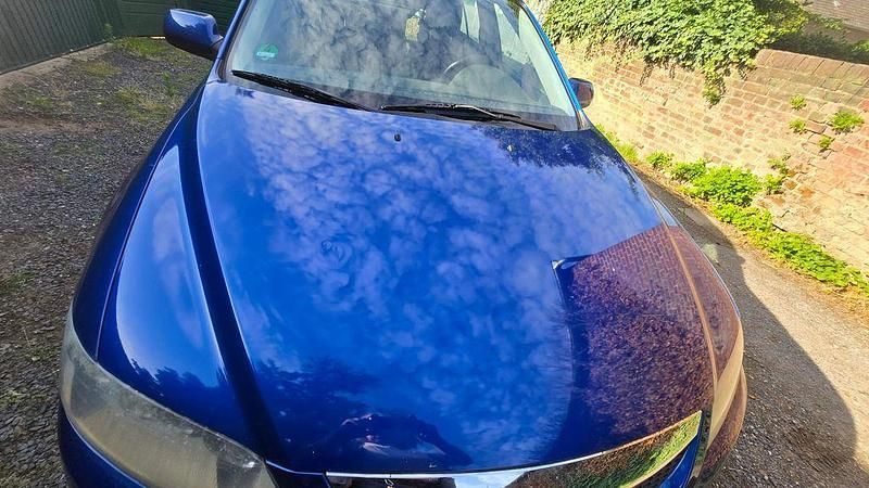 Blau Gebraucht 2006 Mazda 6 Active Kombi | 950 € (Superpreis) - Bild 1/4