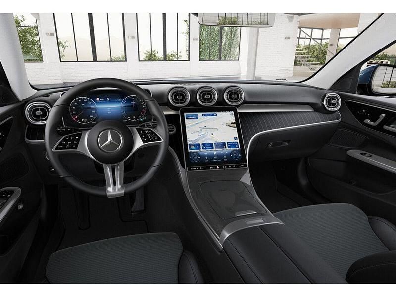 Gebraucht Mercedes C300e Advanced Plus 197 PS (144 kW) 2025 Blau / spektralblau Kombi