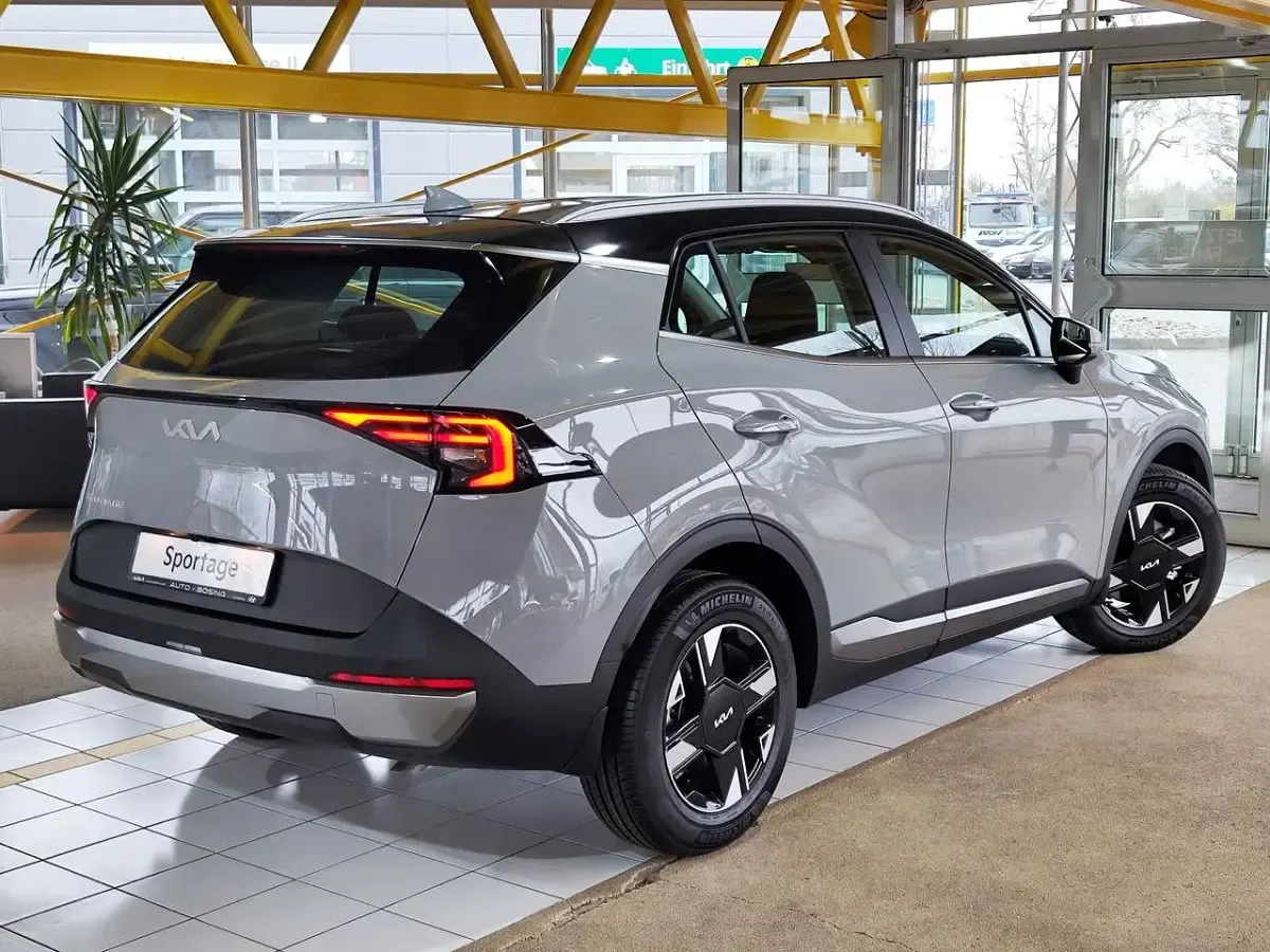 Neu Kia Sportage 150 PS (110 kW) 2026 Grau SUV