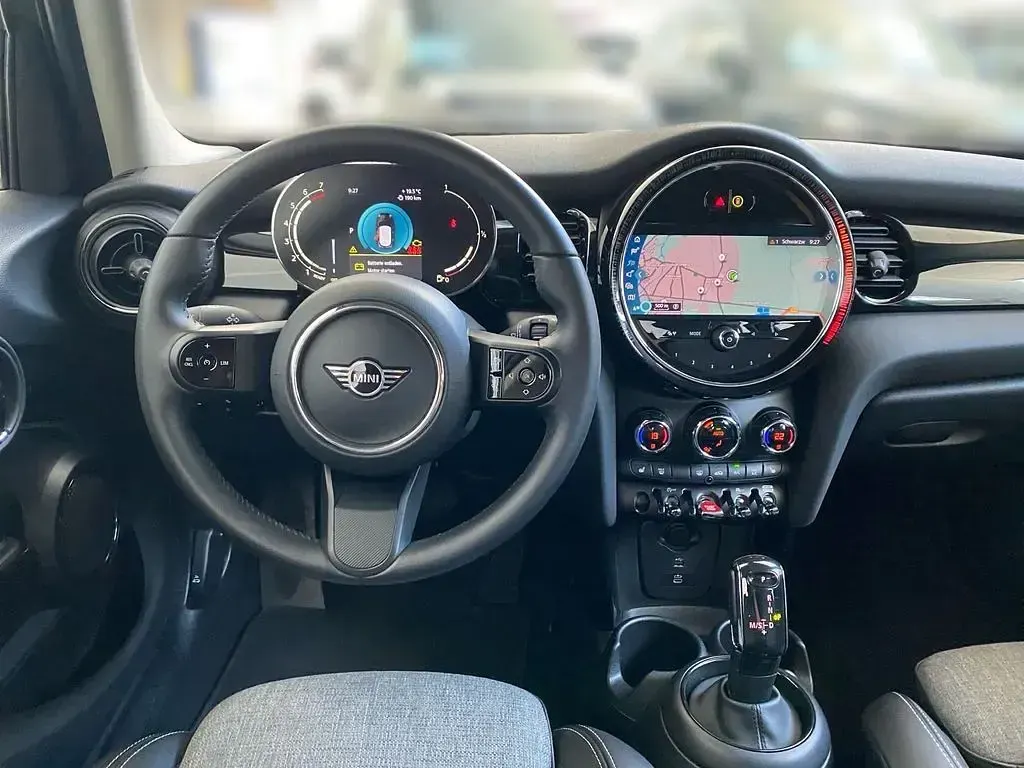 Gebraucht Mini Cooper Classic 136 PS (100 kW) 2022 Grün Kleinwagen