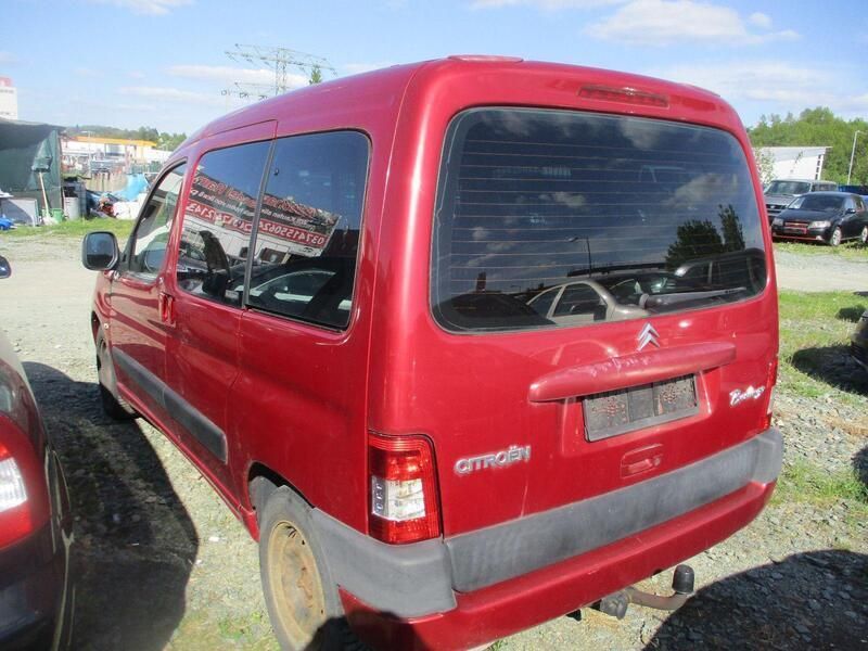 Rot Gebraucht 2006 Citroën Berlingo Advance Van / Kleinbus | 650 € (Superpreis) - Bild 1/4