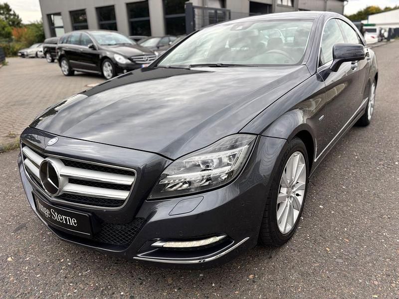 Grau Gebraucht 2012 Mercedes CLS250 Limousine | 11.900 € (Etwas zu teuer) - Bild 1/4