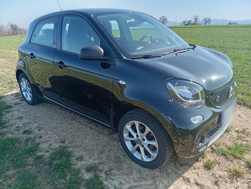 Gebraucht Smart ForFour Electric Drive Passion 60 kW (82 PS) 2018 Schwarz Kleinwagen