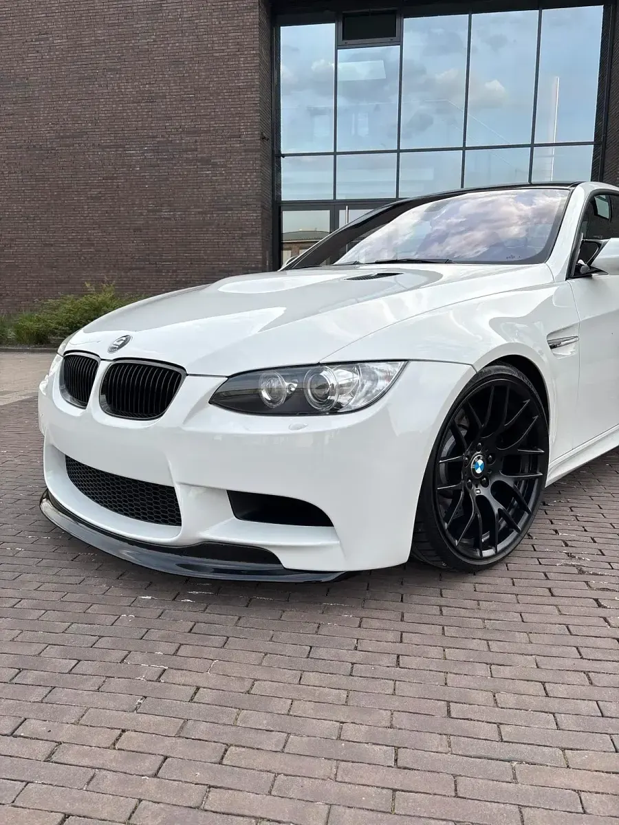 Używany BMW M3 Performance 630 KM (463 kW) 2010 Biały Coupe