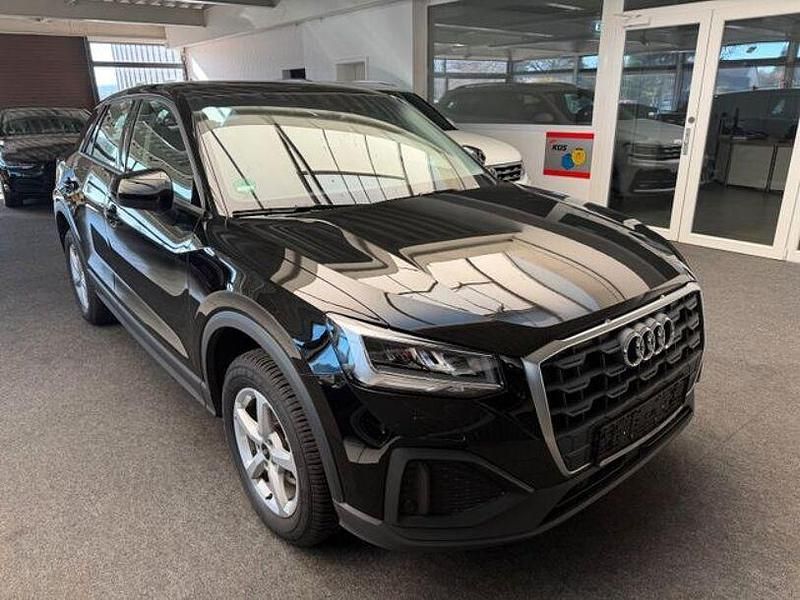 Gebraucht Audi Q2 Basis 150 PS (110 kW) 2022 Schwarz SUV