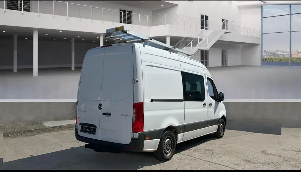 Używany Mercedes Sprinter 143 KM (105 kW) 2020 Biały Van