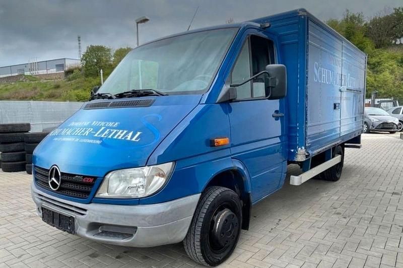 Blau Gebraucht 2000 Mercedes 416 Van | 9.900 € - Bild 1/4