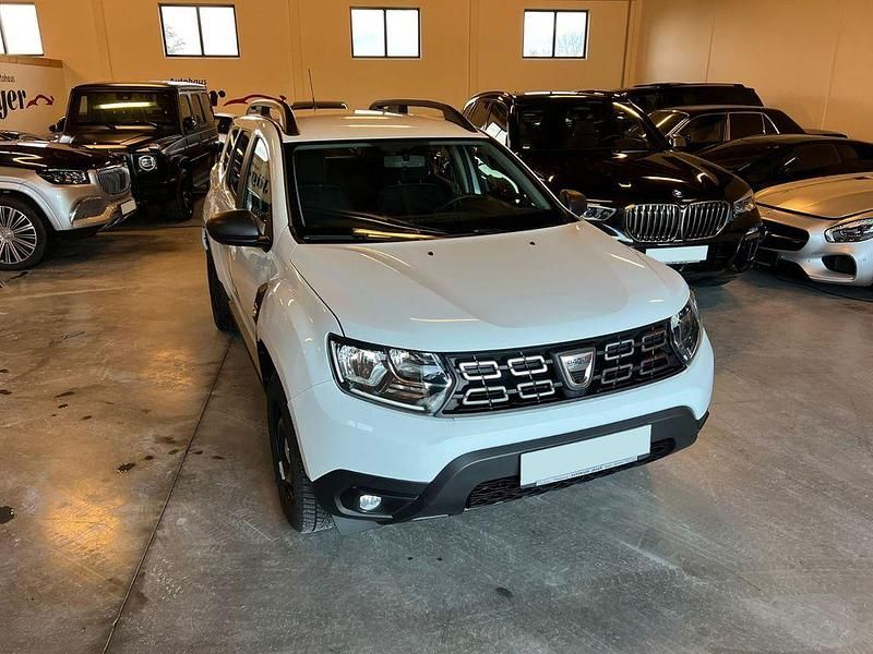 Gebraucht Dacia Duster Comfort 131 PS (96 kW) 2021 Weiß SUV
