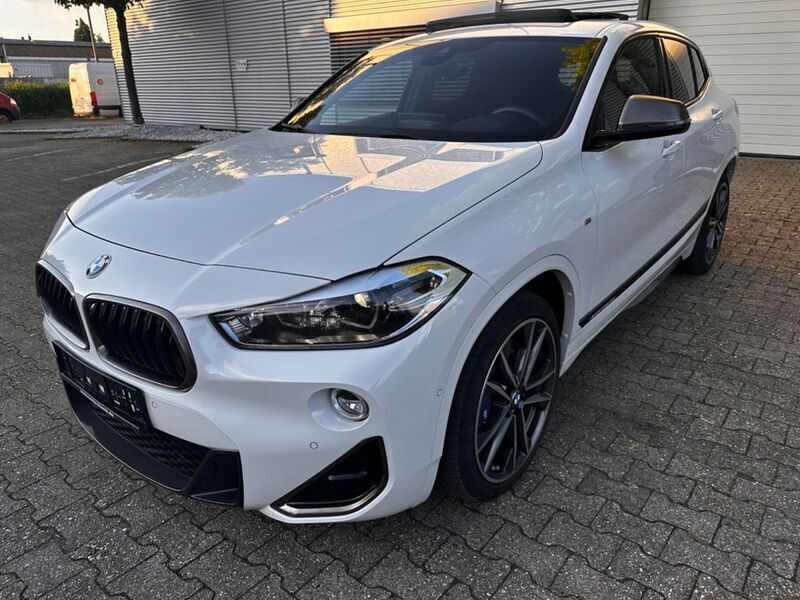 Weiß Gebraucht 2020 BMW X2 Performance SUV | 35.490 € (Etwas zu teuer) - Bild 1/4