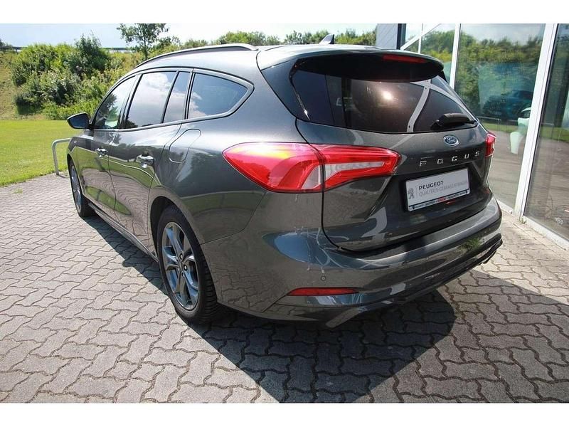 Gebraucht Ford Focus ST-Line 125 PS (91 kW) 2019 Grau Kombi