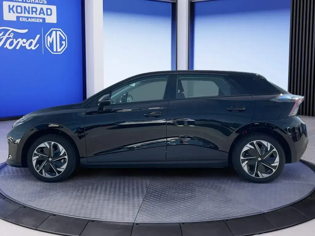 Gebraucht MG MG4 EV 125 kW (170 PS) 2025 Schwarz Kleinwagen